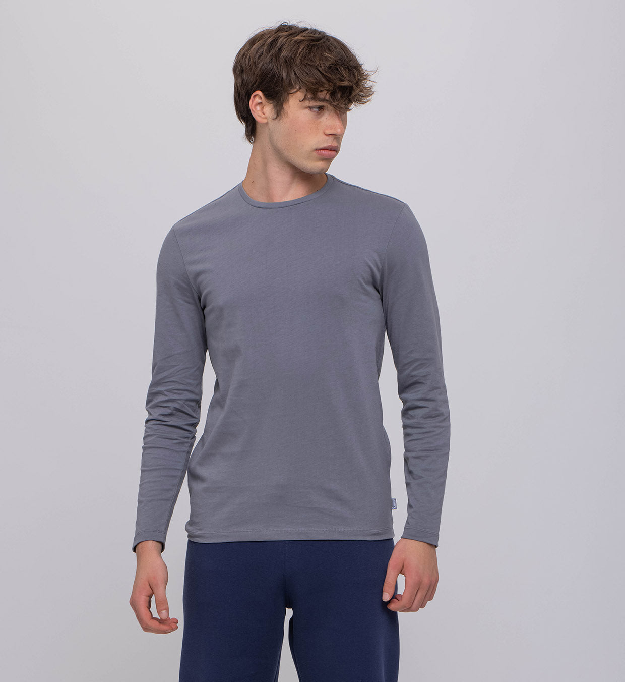 Men´s Basic Long- Sleeve Crew-Neck Cotton Top
