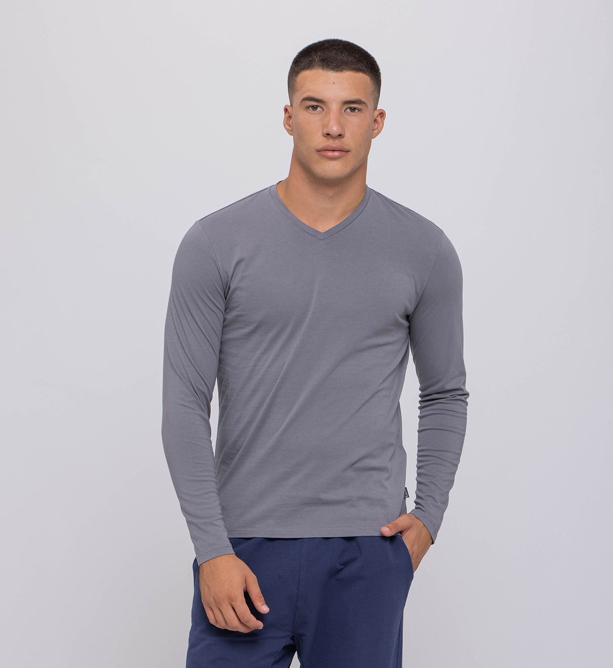 Men’s Basic Long-Sleeve V-Neck Cotton Top