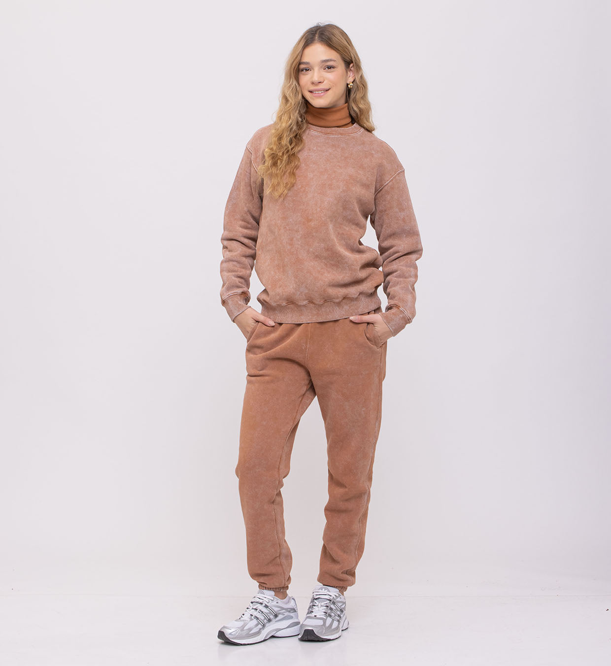 Groove Fleece Sweatshirt Vintage Wash Women