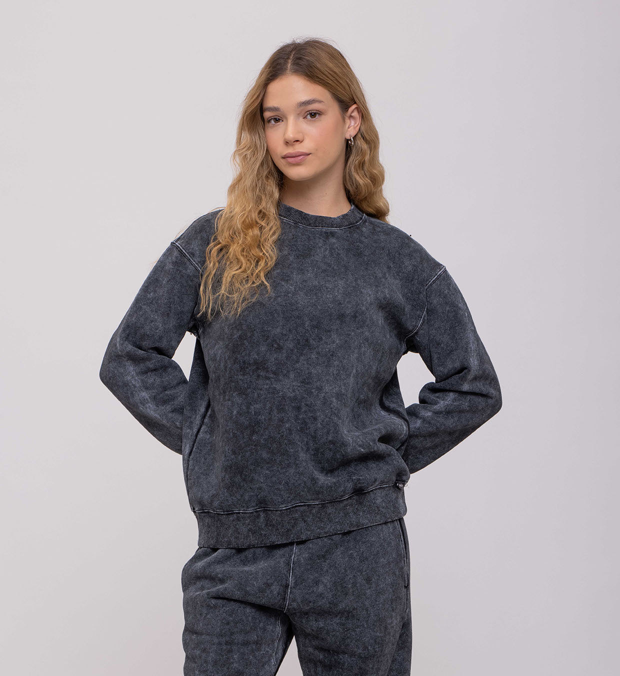 Groove Fleece Sweatshirt Vintage Wash Women