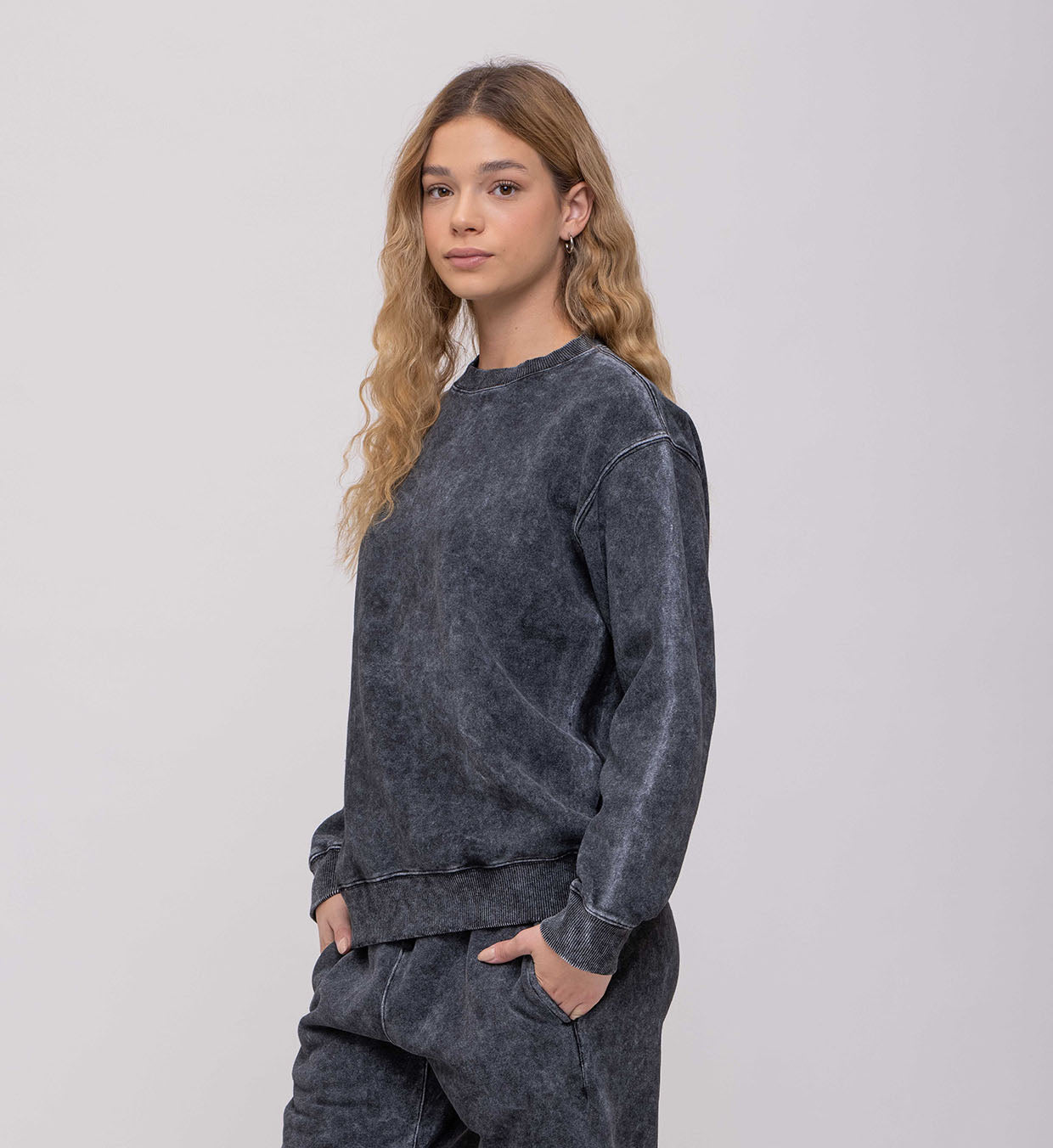 Groove Fleece Sweatshirt Vintage Wash Women